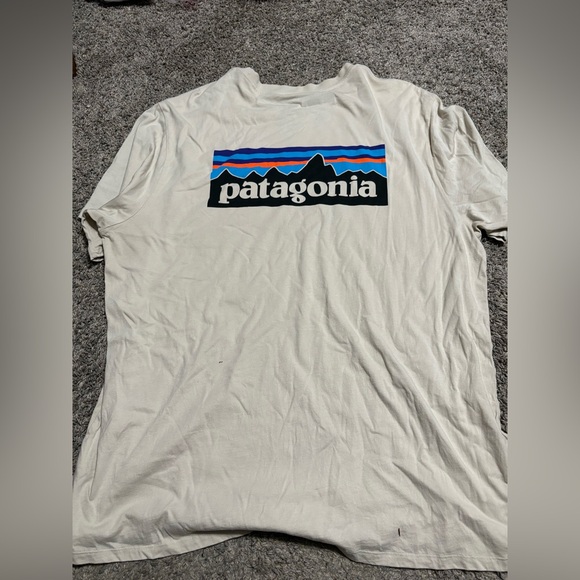 Patagonia T-shirt Men’s X-Large‎ Cream organic cotton back logo Patagonia front - Picture 2 of 6